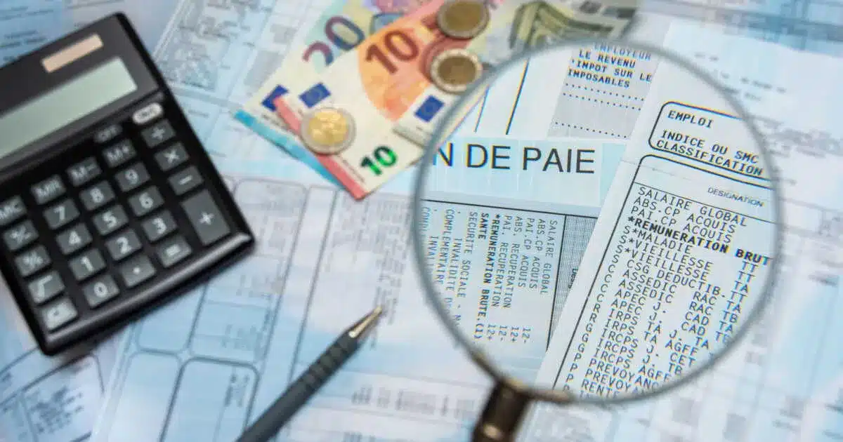 Pourquoi un salarié français moyen travaille 202 jours par an pour financer impôts et cotisations, un record dans toute l'Union européenne