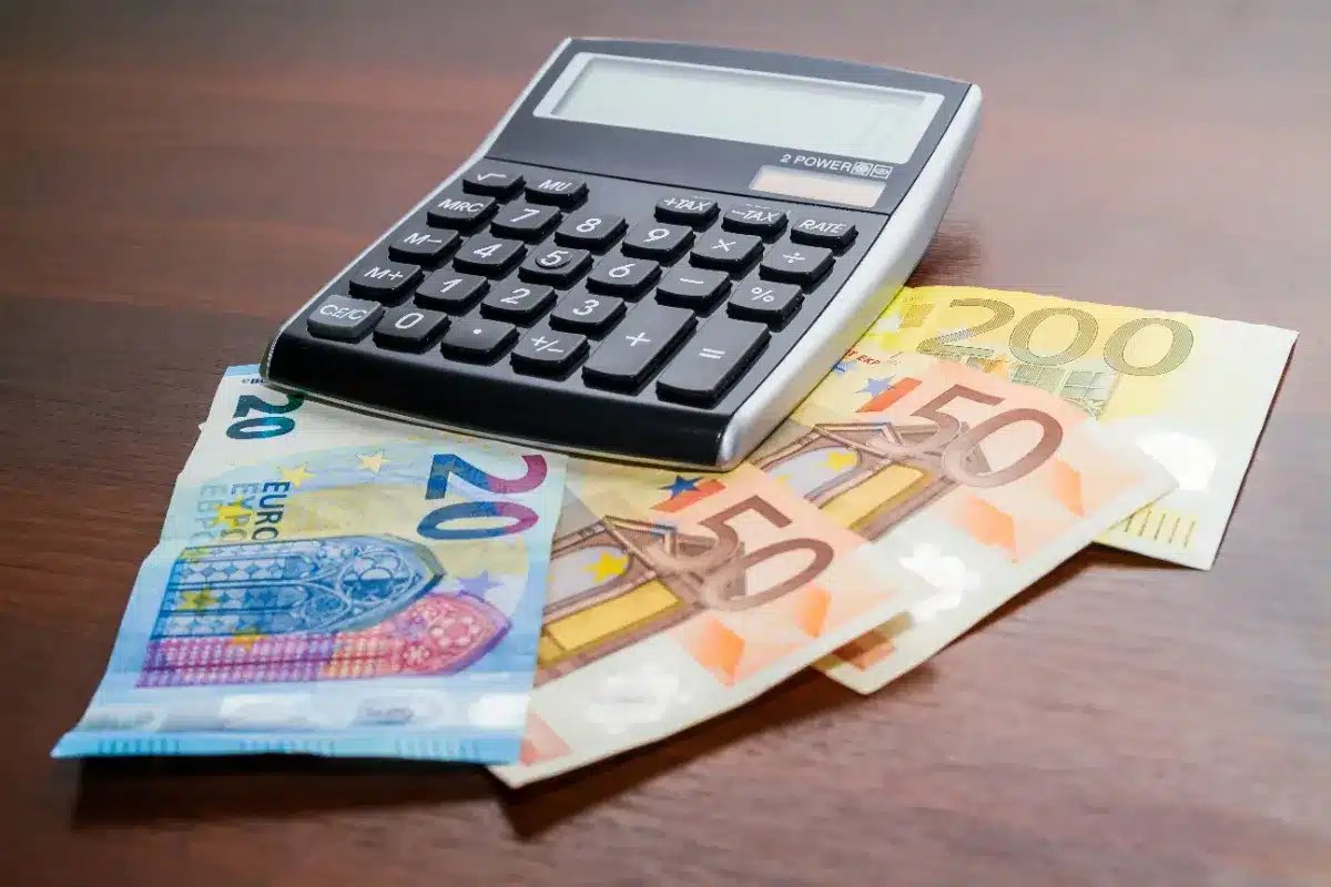 Pourquoi de plus en plus de Français vérifient leur livret A avant août : la Banque de France a tranché sur le nouveau taux