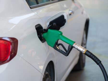 totalenergies-et-le-prix-du-petrole-pourquoi-le-moyen-orient-decide-du-tarif-de-votre-essence