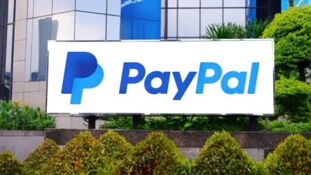 Stripe et Advent proposent plus de 53 milliards de dollars pour racheter PayPal : le secteur fintech retient son souffle