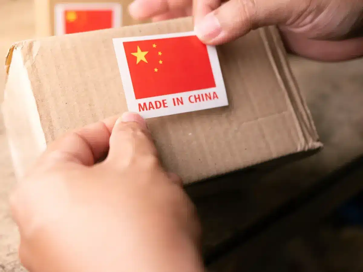 C'est un échec : la taxe européenne sur les petits colis venus de Chine fait baisser les importations