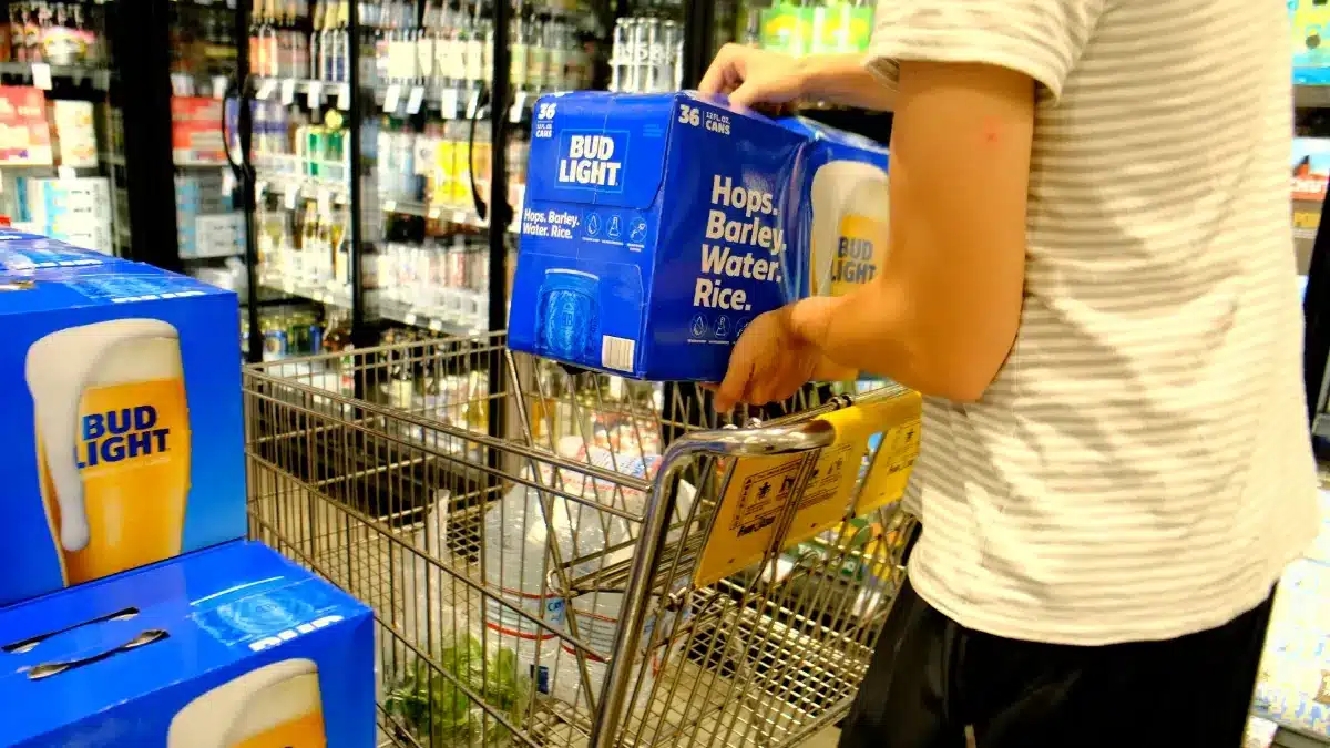 Cigarettes et alcool ramenés d'Espagne : les quantités autorisées par la douane en 2026 surprennent et l'amende est salée en cas de dépassement
