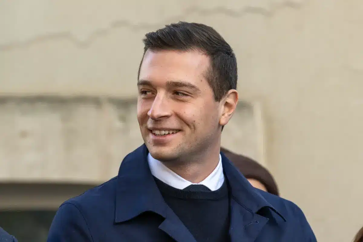 La justice rejette 240 000 euros de frais de campagne de Bardella : parmi eux, 400 euros de vins de Blaye font parler