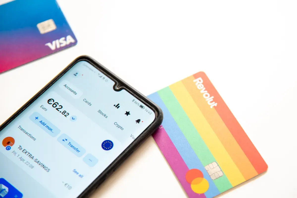 Le fondateur de Revolut veut devenir l'homme le plus riche du Royaume-Uni : il copie la stratégie salariale d'Elon Musk, et ça fonctionne