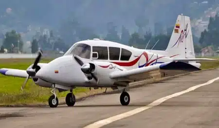 Pour le prix de deux cafés, cet avion abandonné à Séville cherche preneur : les curieux affluent mais personne ne comprend le piège derrière l'offre