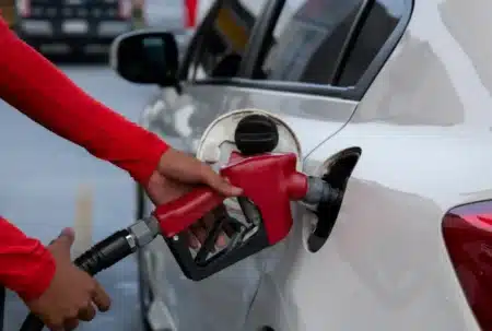 Cette taxe européenne sur les carburants arrive, et la hausse va grimper jusqu'à 15 centimes