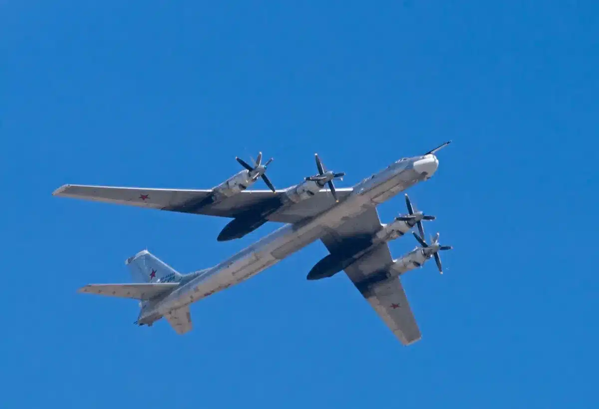 Crash d'un avion militaire russe, des journalistes de guerre le reconnaissent comme un Tu-95