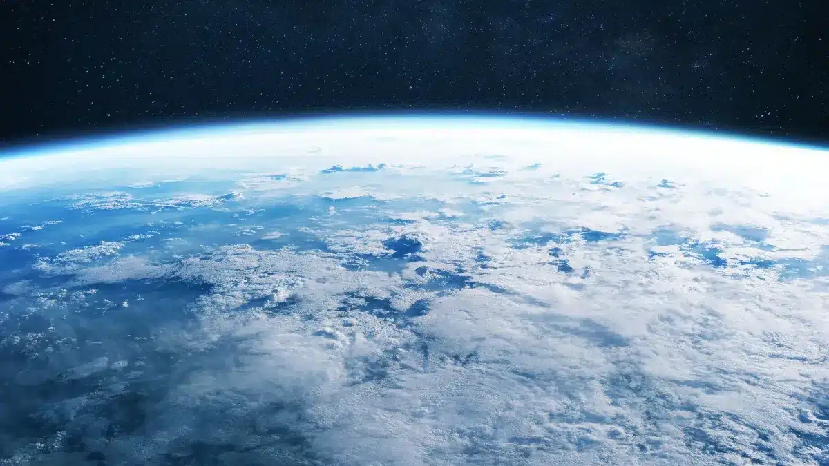Les États-Unis ont secrètement déployé des armes dans l'espace, et ils le révèlent maintenant