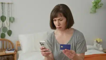 Piratage bancaire : votre banque doit vous rembourser mais beaucoup de victimes ignorent ce détail qui change tout