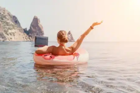 Ponts et jours fériés 2027 : en posant seulement 25 jours de congés, vous pouvez décrocher 57 jours de vacances, voici le calendrier exact