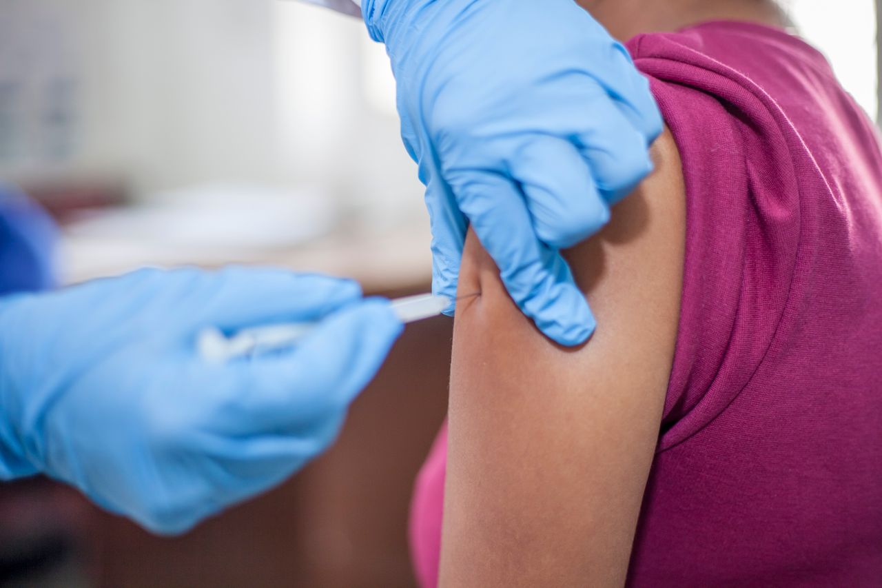 Le carnet de vaccination électronique encore trop peu utilisé selon la Cour des comptes