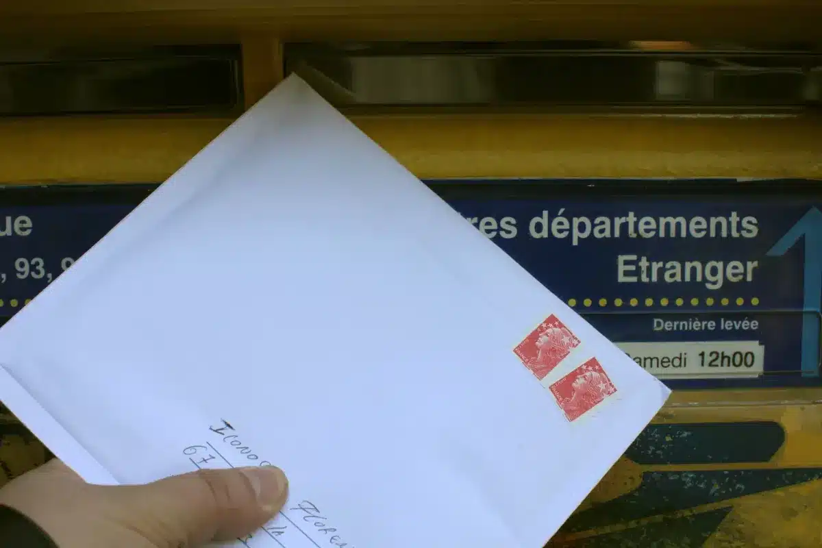 Ce courrier des impôts avec un QR code et 5 euros à payer ressemble tellement à une arnaque que beaucoup le jettent : grosse erreur