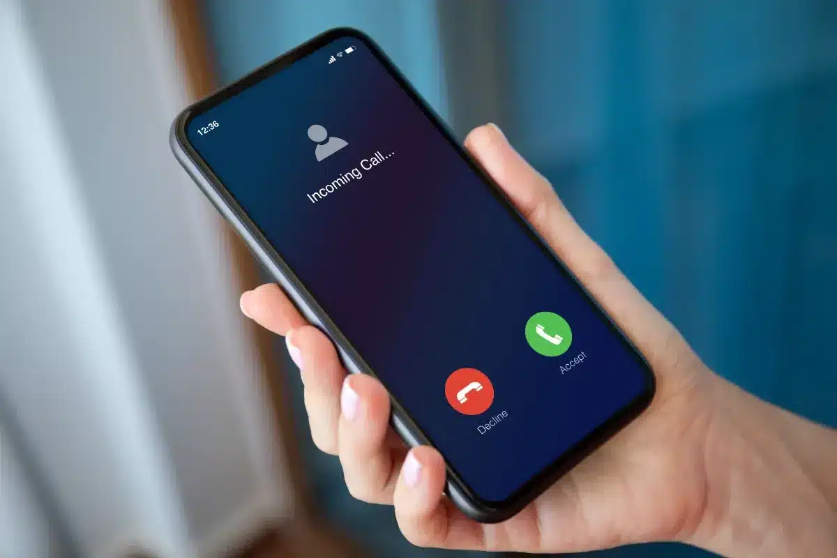 Fini le démarchage téléphonique ? Pas vraiment : voici comment les centres d'appels contournent l'interdiction