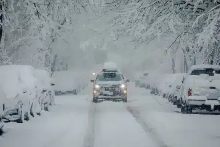 « Il faudra rallumer le chauffage » : une goutte froide ramène la neige en France cette semaine, les météorologues n'avaient pas vu ça depuis mai 2019