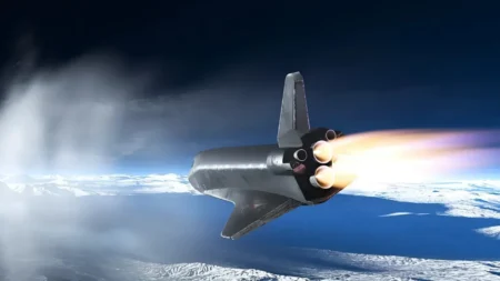 Rocket Lab annonce un nouveau délai pour la fusée Neutron, le premier vol est reporté à 2027