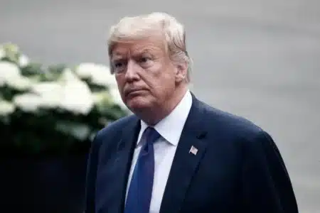 Trump suspend les nouvelles sanctions adoptées par le Congrès contre la Russie au moment où le conflit avec l'Ukraine s'aggrave