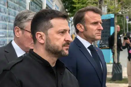 Zelensky affirme que l'Ukraine a désormais toutes les licences de production d'armes promises par la France